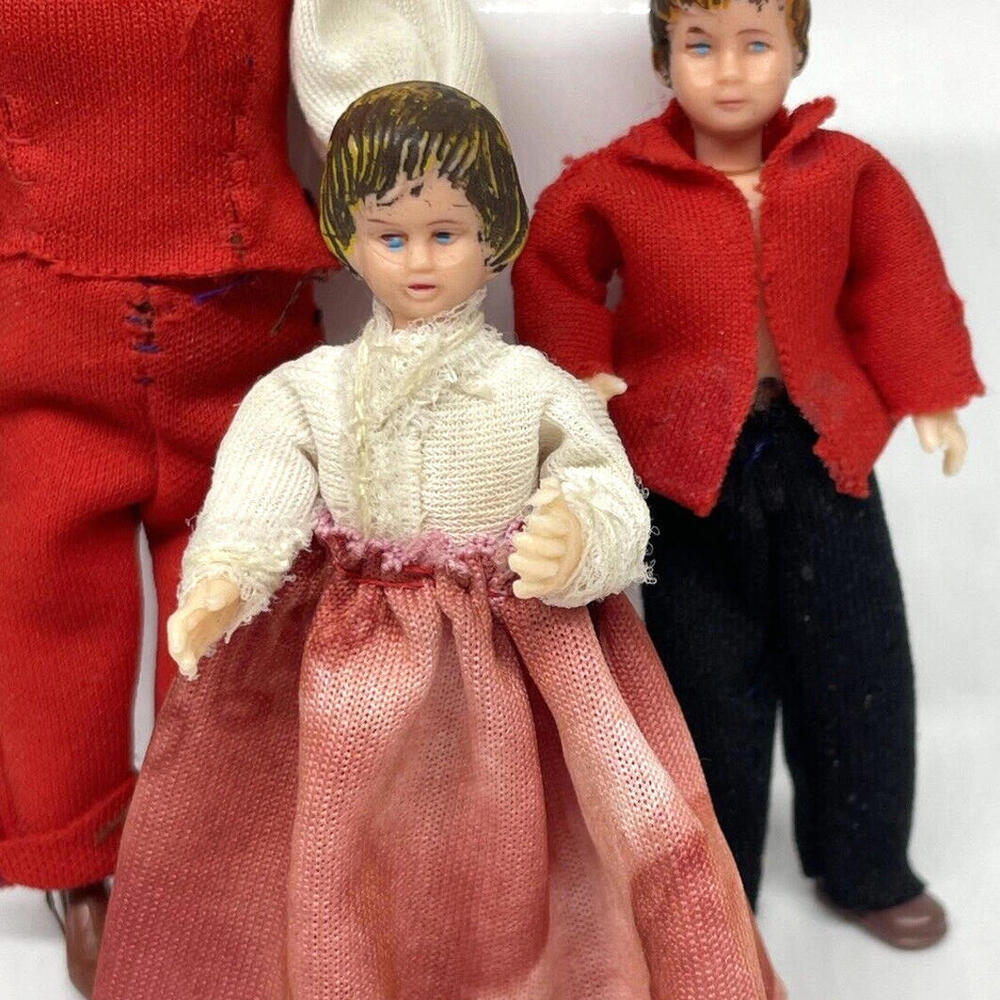 German Caco Dolls Dollhouse Family‎ of 4 Thread Wrapped Vintage - Picture 3 of 9